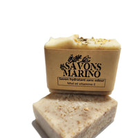 Savon exfoliant soyeux au miel