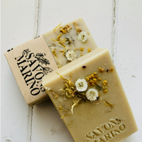 Savon exfoliant soyeux au miel